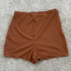 Maternity shorts